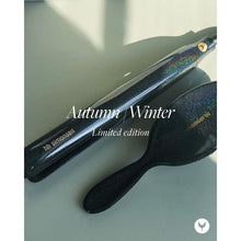 Indlæs billede til gallerivisning HH Simonsen - True Divinity incl. Gloss Brush - Twilight AW25 (virðið 1.499,95) - NÝTT !!!