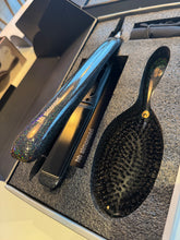 Indlæs billede til gallerivisning HH Simonsen - True Divinity incl. Gloss Brush - Twilight AW25 (virðið 1.499,95) - NÝTT !!!