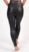 Indlæs billede til gallerivisning BARA - Faux Leather Shape Tights