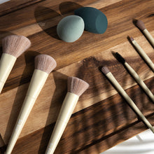 Indlæs billede til gallerivisning SO ECO - Exclusive Brush & Sponge Set - virði 248,-