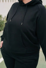 Indlæs billede til gallerivisning BARA - Black Signature Hoodie