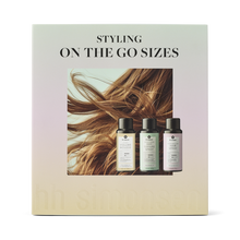 Indlæs billede til gallerivisning HH Simonsen - Travelkit: Volume Mousse 100 ml + Hairspray 100 ml + Dry Texture Spray 100 ml - JÚST KOMIÐ