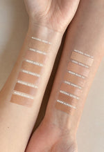 Indlæs billede til gallerivisning LAVERA NATURKOSMETIK - Foundation Cool Ivory 02 Hyaluron Liquid