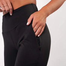 Indlæs billede til gallerivisning BARA - Black Lotus Jogger