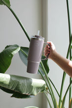 Indlæs billede til gallerivisning AYA&IDA - Thermo Cup with Straw - Lavender - 885ML