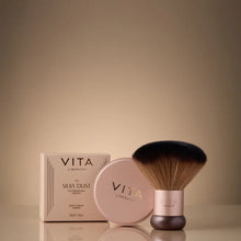 Indlæs billede til gallerivisning VITA LIBERATA - Silky Duster Giant Powder Brush - !!! NÝTT !!!