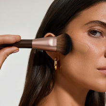 Indlæs billede til gallerivisning VITA LIBERATA - ORIGINAL BEAUTY BLUR, MEDIUM (Luminous BB/CC CREAM - DEWY GLOW - primer & tinted moisturiser)