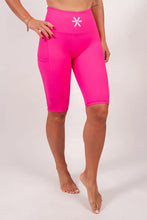 Indlæs billede til gallerivisning BARA - Hot Pink Long Pocket Shorts