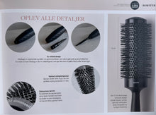 Indlæs billede til gallerivisning HH Simonsen - HEAT BRUSH XXL, 53 MM (Når børsten opvarmes af hårtørrer til over 60°C, skifter farven fra sort til grå for at indikere, at børstens overflade aktivt former dit hår) - JÚST KOMIÐ
