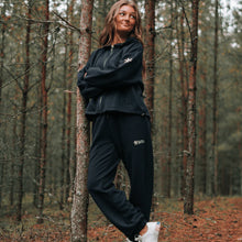 Indlæs billede til gallerivisning BARA - Black Lounge Waffle Hoodie