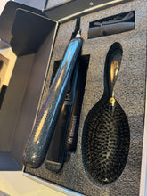 Indlæs billede til gallerivisning HH Simonsen - True Divinity incl. Gloss Brush - Twilight AW25 (virðið 1.499,95) - NÝTT !!!