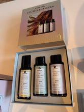 Indlæs billede til gallerivisning HH Simonsen - Travelkit: Volume Mousse 100 ml + Hairspray 100 ml + Dry Texture Spray 100 ml - JÚST KOMIÐ