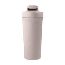 Indlæs billede til gallerivisning AYA&IDA - Shaker Bottle - Soft Rose - 750ML (Den lille bold, til at mixe proteinpulveret med, medfølger)