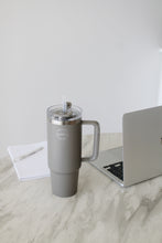 Indlæs billede til gallerivisning AYA&IDA - Thermo Cup with Straw - Driftwood - 885ML