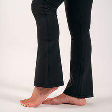 Indlæs billede til gallerivisning BARA - Black Touch Flare Tights