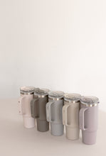 Indlæs billede til gallerivisning AYA&IDA - Thermo Cup with Straw - Light Grey - 885ML