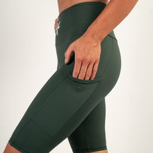 Indlæs billede til gallerivisning BARA - Pine Long Pocket Shorts