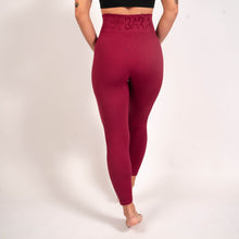 Indlæs billede til gallerivisning BARA - Burgundy Ribbed Seamless Tights