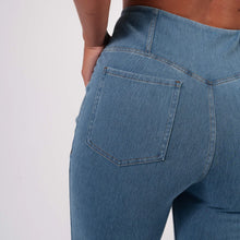 Indlæs billede til gallerivisning BARA - Light Blue High Waisted Super Stretch Jeans
