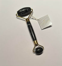 Indlæs billede til gallerivisning A PURE MIND - Ansigtsrulle - Dobbelt - Zebra Jaspis