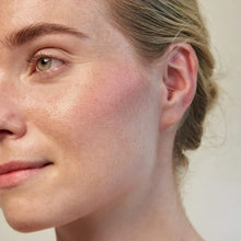 Indlæs billede til gallerivisning ECOOKING - Blush 01 | 15,9 g - Peach/koral med let gyldent glitter - NÝTT - JÚST KOMIÐ