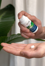 Indlæs billede til gallerivisning LAVERA NATURKOSMETIK - Moisturising Cream Men Sensitive nærende 30 ml
