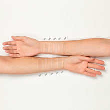 Indlæs billede til gallerivisning LAVINDE Copenhagen - Natural Glow Liquid Foundation 30 ML - 206C Ivory