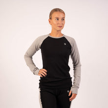 Indlæs billede til gallerivisning BARA - Black 100% Merino Wool Long Sleeve