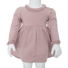 Indlæs billede til gallerivisning LITTLE WONDERS - Brianna Støvet rosa bodykjole med glimmerprint og flæsekanter