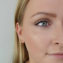 Indlæs billede til gallerivisning Lavinde Copenhagen - BEYOND - VOLUME & CURL MASCARA (WITH EYELASH SERUM)