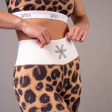 Indlæs billede til gallerivisning SPAR 20%: Brown Wild Tights - BARA