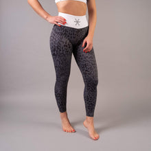 Indlæs billede til gallerivisning SPAR 20%: BARA - Grey Wild Tights