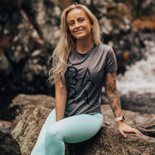 Indlæs billede til gallerivisning Grey Eco T-Shirt  - BARA