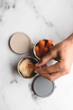 Indlæs billede til gallerivisning AYA&IDA - Snack Container - Dark Grey / Cream Beige - 100ML