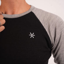 Indlæs billede til gallerivisning BARA - Black 100% Merino Wool Long Sleeve