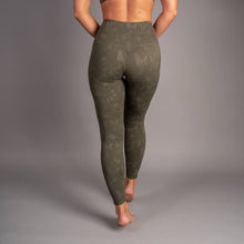 Indlæs billede til gallerivisning SPAR 20%: Khaki Camo Tights - BARA