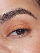 Indlæs billede til gallerivisning ILIA - Liquid Powder Matte Eye Tint - Ochre (WARM TERRACOTTA) 3,5 ml