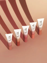 Indlæs billede til gallerivisning ILIA - Color Haze Multi-Use Pigment - Stutter (BURNT ORANGE WITH WARM UNDERTONES)
