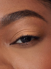 Indlæs billede til gallerivisning ILIA - Liquid Powder Matte Eye Tint - Ochre (WARM TERRACOTTA) 3,5 ml