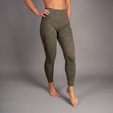 Indlæs billede til gallerivisning SPAR 20%: Khaki Camo Tights - BARA