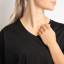 Indlæs billede til gallerivisning BARA - Black Recycled T-shirt