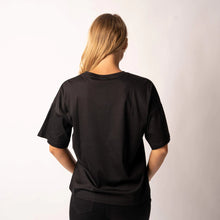 Indlæs billede til gallerivisning BARA - Black Recycled T-shirt