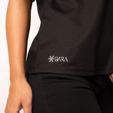 Indlæs billede til gallerivisning BARA - Black Recycled T-shirt
