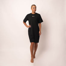 Indlæs billede til gallerivisning BARA - Black T-Shirt Dress