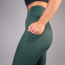 Indlæs billede til gallerivisning BARA - Pine Pocket Capri Tights