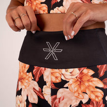 Indlæs billede til gallerivisning BARA - Falling Leaves Pocket Tights