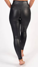 Indlæs billede til gallerivisning BARA - Faux Leather Shape Tights 2.0
