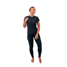 Indlæs billede til gallerivisning BARA - Black Namaste T-Shirt
