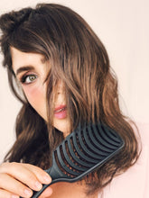 Indlæs billede til gallerivisning HH Simonsen - Serenity Styler - Black - inkl. Gloss Air Brush (virði kr. 1.699,90) - JÚST KOMIÐ
