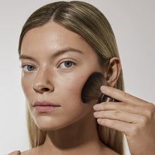 Indlæs billede til gallerivisning Vita Liberata -NYHED! Kabuki Bronzing Brush
